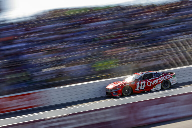 Stewart Haas Racing to close NASCAR team