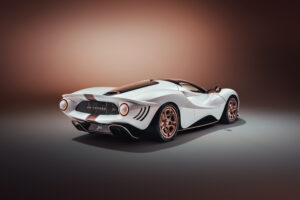 De Tomaso unveils the P72.