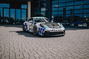 Bcomp, Porsche Motorsport and Four Motors launch natural composites.